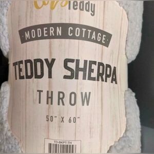 Cozy Teddy Sherpa Throw Blanket